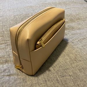 Cuyana Vanity Case Set
